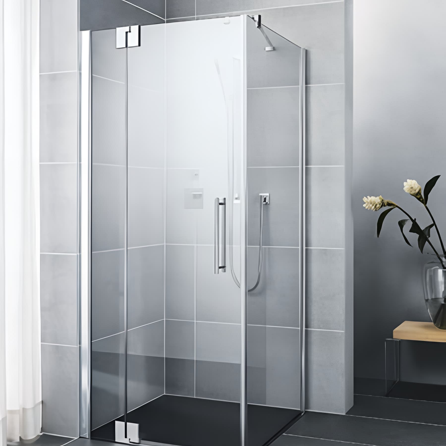 Paroi de douche pivotante largeur 78cm hauteur 200 cm profilé argent poli verre clair