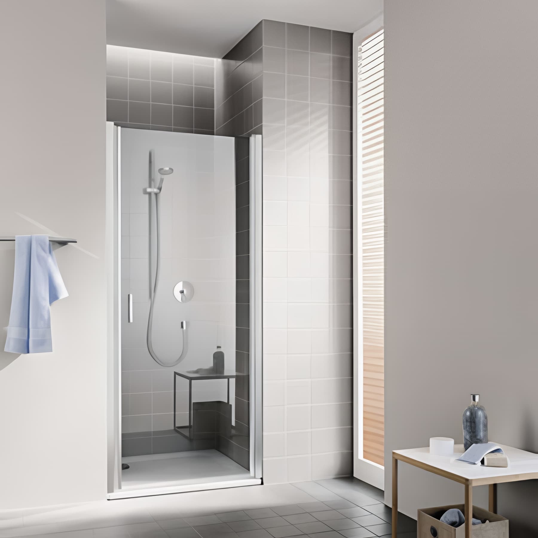 Paroi de douche pivotante largeur 70cm hauteur 200 cm profilé argent poli verre clair