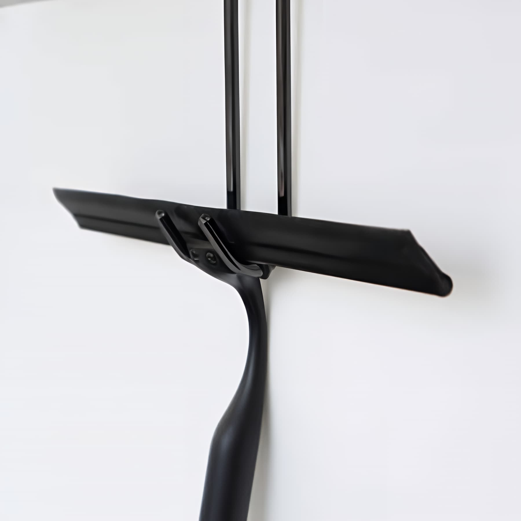 Coffret entretien Roth comprenant Raclette + Support finition mat