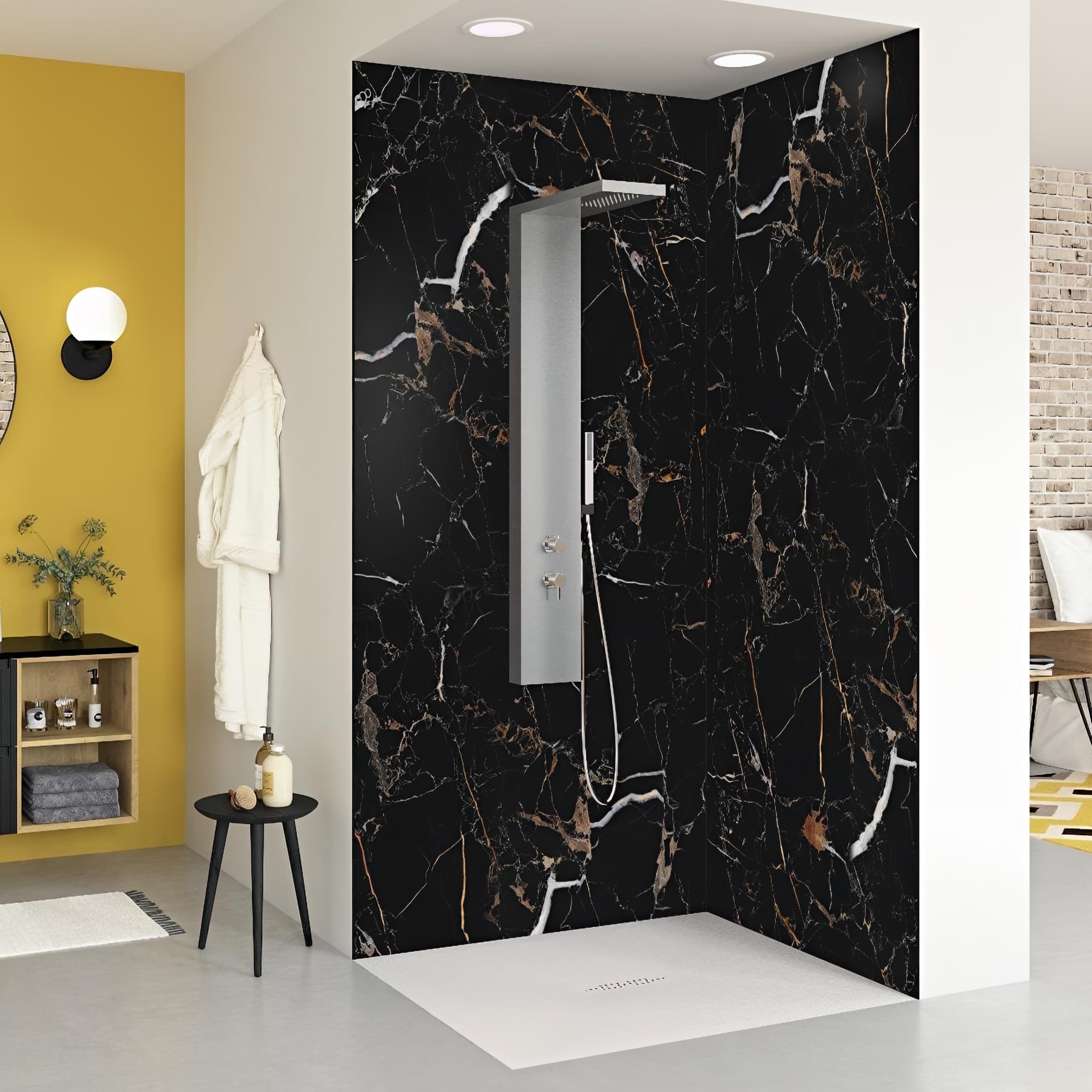 Panneau mural salle de bain Kinedo Kinéwall Design 3 mm 125x250 marbre noir et or